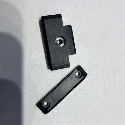 comprare Strumenti per la macchina Krantz Stenter Tipo K30 Pad scorrevoli Nero Colore Fibra di carbonio Peek Dimensioni standard online manufacture
