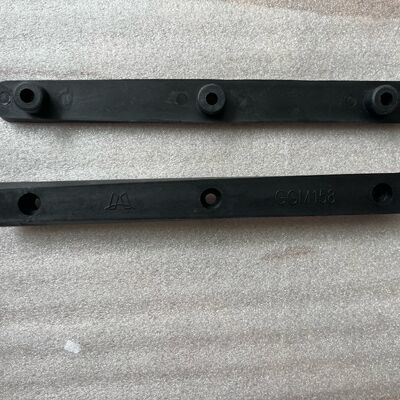 comprare Monforts Stenter Machine Parts Montex Sliding Rell Polyester Material Black Color GGM158 fabbricazione online